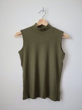 Ribbed Mockneck Sleeveless Top | S